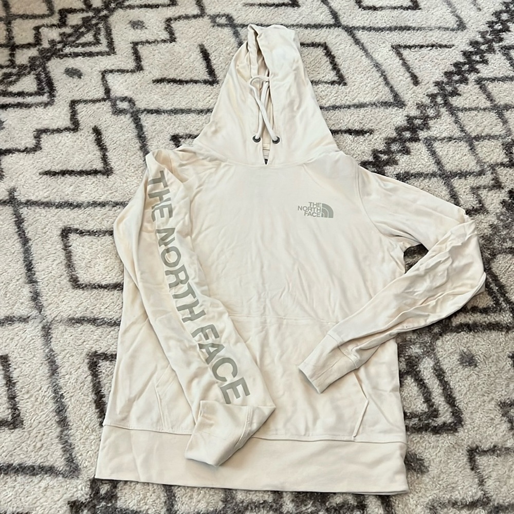 Women’s North Face Top